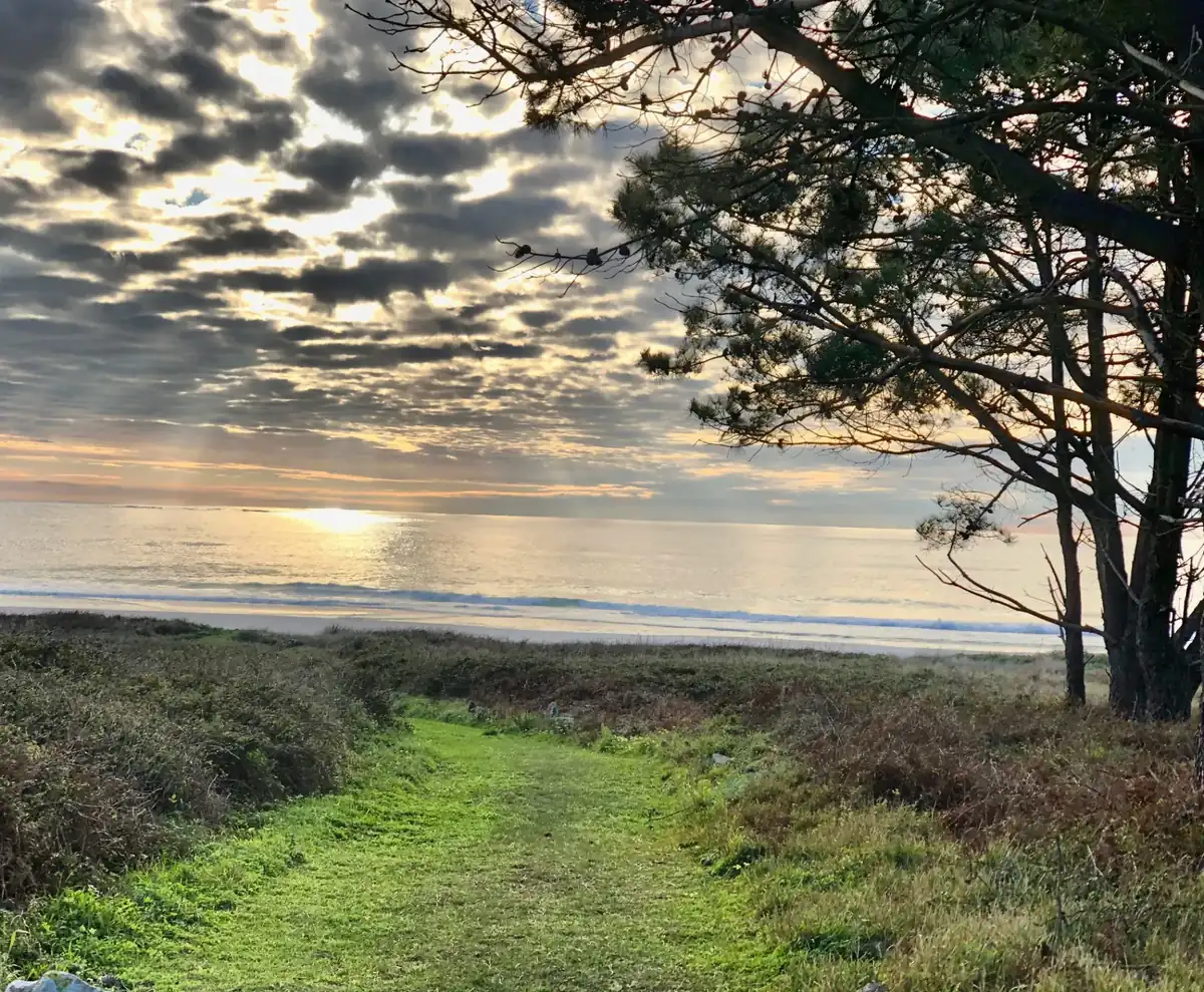 Sunset over the Atlantic from a path near Casa Mestra